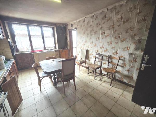 Ensemble immobilier à SERQUEUX