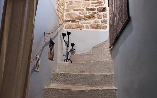 Maison à vendre    3 pièces • 122 m2 Barjac