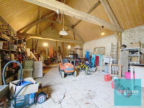 Propriété à vendre à Vallières les Grandes - 8 pièces, 5 chambres, 249.70 m²