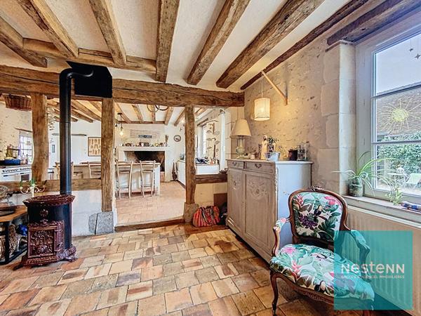 Propriété à vendre à Vallières les Grandes - 8 pièces, 5 chambres, 249.70 m²