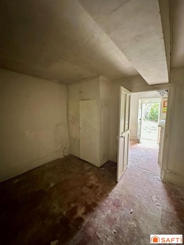 Maison de village à rénover avec grange attenante