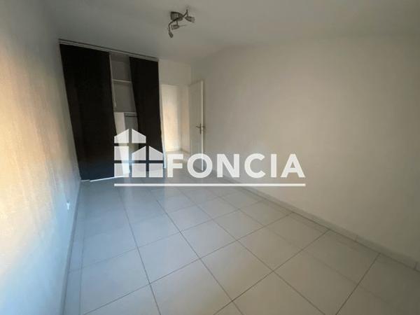 Location Appartement 3 pièces 61.7 m² - 16 - 18 RUE ENTRAIGUES Brignoles 83170