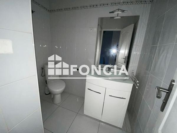 Location Appartement 3 pièces 61.7 m² - 16 - 18 RUE ENTRAIGUES Brignoles 83170