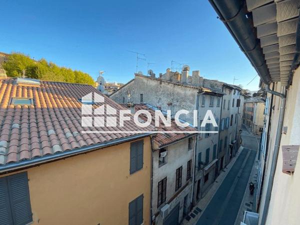 Location Appartement 3 pièces 61.7 m² - 16 - 18 RUE ENTRAIGUES Brignoles 83170