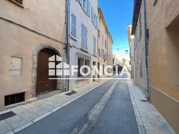 Location Appartement 3 pièces 61.7 m² - 16 - 18 RUE ENTRAIGUES Brignoles 83170