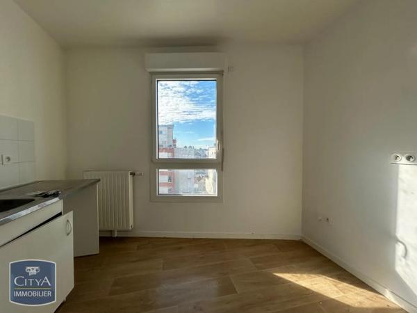 Appartement à louer 4 pièces 74.54m²