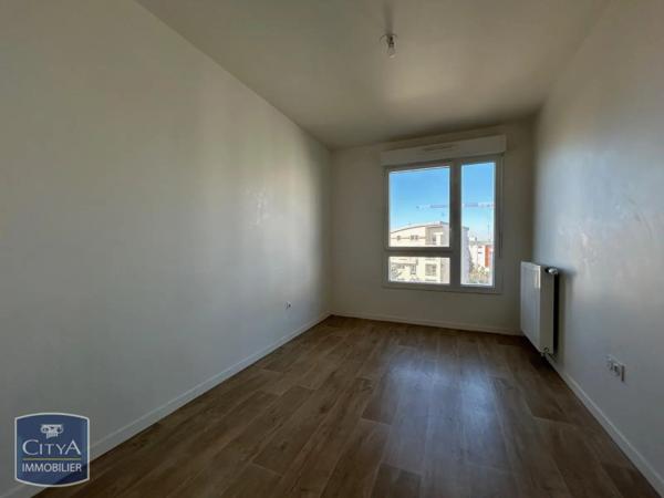 Appartement à louer 4 pièces 74.54m²