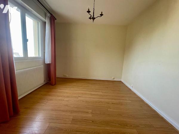 Appartement St Malo 4 pièce(s) 82 m2- asecensru etrasse et garage 