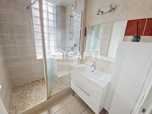 Bel appartement de 4 pièces, 2 places de parking et cave