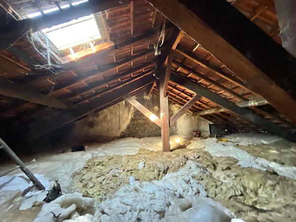 F3/4 de 97 m² au sol et 66 m2 Loi Carrez