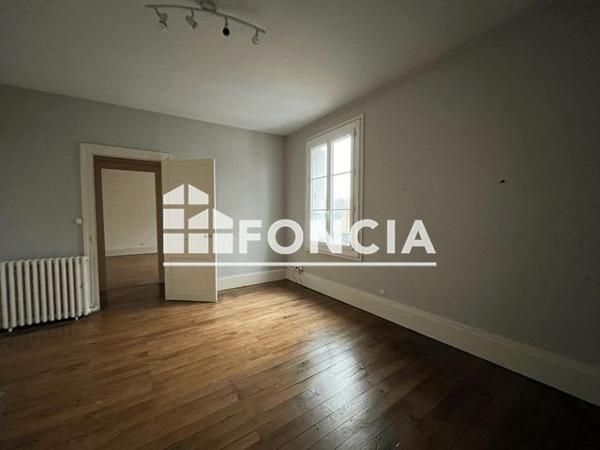 Location Maison 6 pièces 153.02 m² - 214 RUE DE LA REPUBLIQUE Chateau-renault 37110