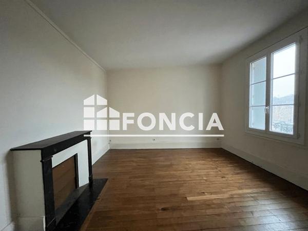 Location Maison 6 pièces 153.02 m² - 214 RUE DE LA REPUBLIQUE Chateau-renault 37110