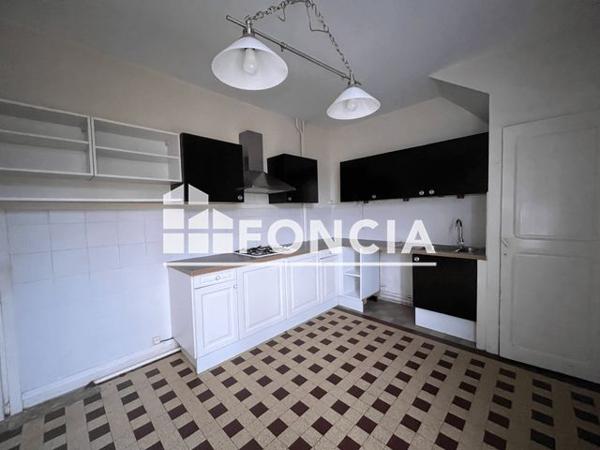 Location Maison 6 pièces 153.02 m² - 214 RUE DE LA REPUBLIQUE Chateau-renault 37110