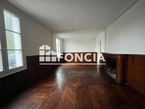 Location Maison 6 pièces 153.02 m² - 214 RUE DE LA REPUBLIQUE Chateau-renault 37110