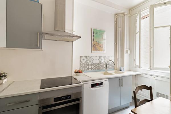 Appartement Paris 17 e - RUE DE TOCQUEVILLE / MARCHÉ DE LÉVIS