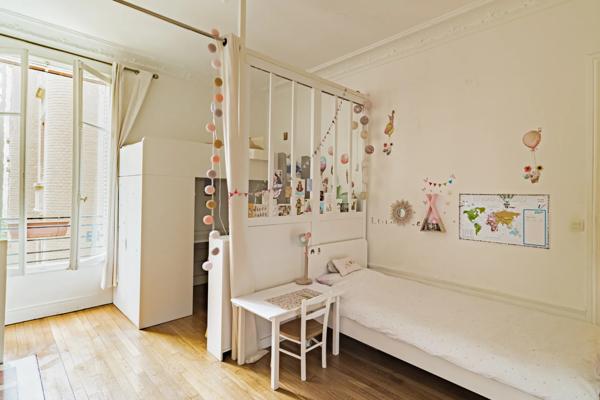 Appartement Paris 17 e - RUE DE TOCQUEVILLE / MARCHÉ DE LÉVIS