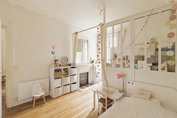 Appartement Paris 17 e - RUE DE TOCQUEVILLE / MARCHÉ DE LÉVIS