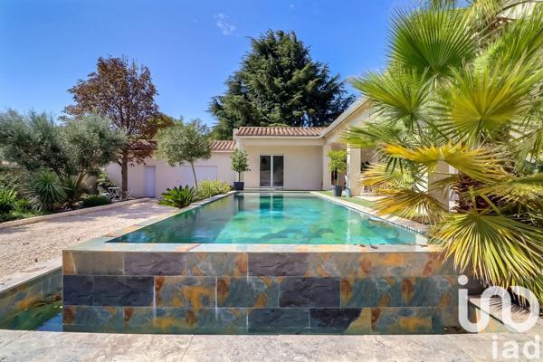 Maison 6 pièces de 180 m² à Cabrières (30210)