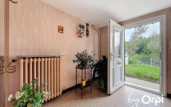 Maison à vendre    4 pièces •  Saint-Éloy-les-Mines