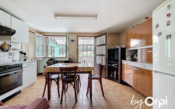 Maison à vendre    4 pièces •  Saint-Éloy-les-Mines