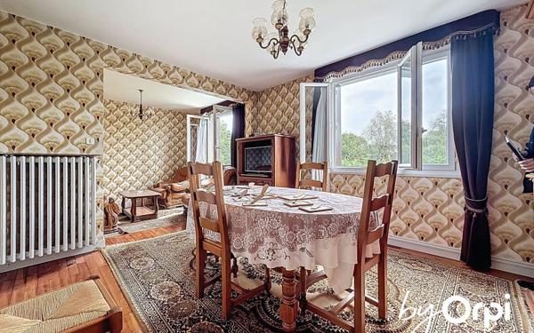 Maison à vendre    4 pièces •  Saint-Éloy-les-Mines