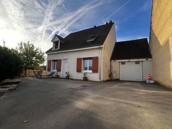 Maison de 108 m² avec 4 chambres, garage et cave - Lux