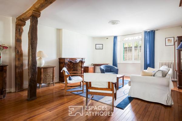 Maison de ville au charme intemporel avec jardin