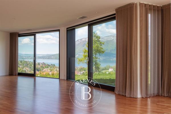 Sevrier, Villa 5 Chambres -  330 m² à vendre