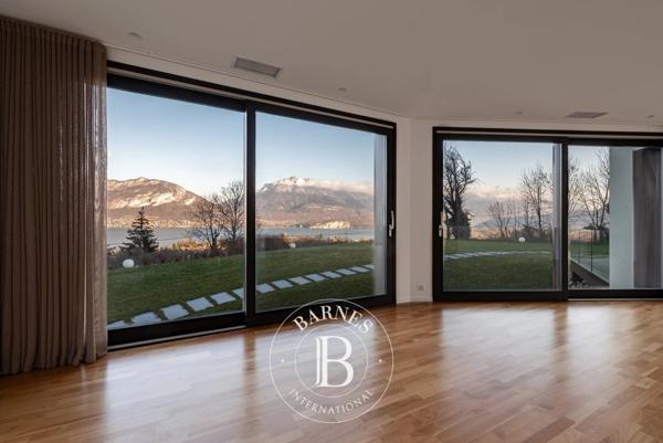 Sevrier, Villa 5 Chambres -  330 m² à vendre