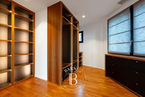 Sevrier, Villa 5 Chambres -  330 m² à vendre