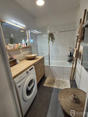 T3 60M2 13010+2 places parking