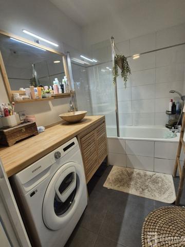 T3 60M2 13010+2 places parking