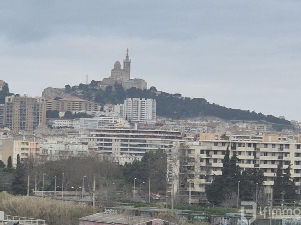 T3 60M2 13010+2 places parking