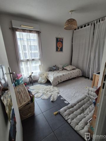 T3 60M2 13010+2 places parking