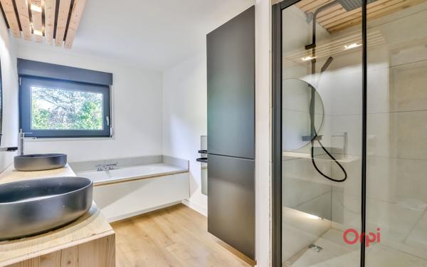 Maison à vendre    5 pièces • 166 m2 Craponne