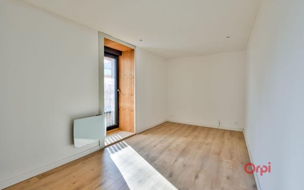 Maison à vendre    5 pièces • 166 m2 Craponne