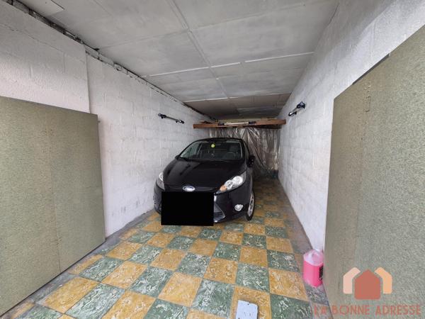 Flamande à conforter avec garage