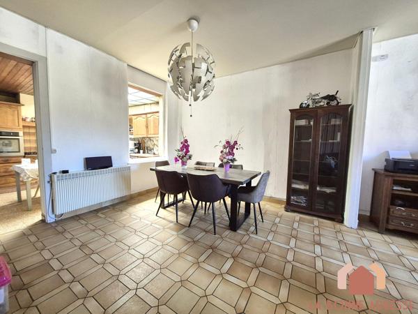 Flamande à conforter avec garage