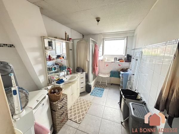 Flamande à conforter avec garage