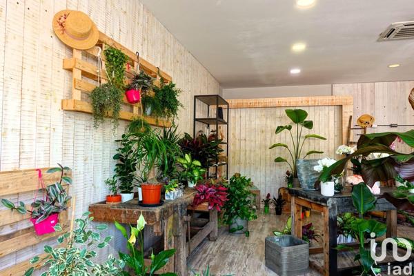 Commercial for sale 121 m² Le Cannet-des-Maures