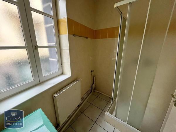 Appartement à louer 2 pièces 45.03m² Châtel-Guyon (63140)