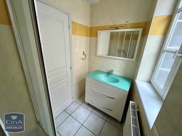 Appartement à louer 2 pièces 45.03m² Châtel-Guyon (63140)