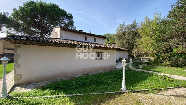 VENCE Villa familiale avec piscine Vence 201 m² sur 3000 m² de terrain arboré