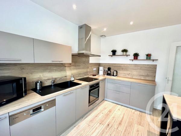 Maison à vendre  7 pièces - 184 m2 LA LONDE LES MAURES - 83