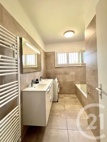 Maison à vendre  7 pièces - 184 m2 LA LONDE LES MAURES - 83