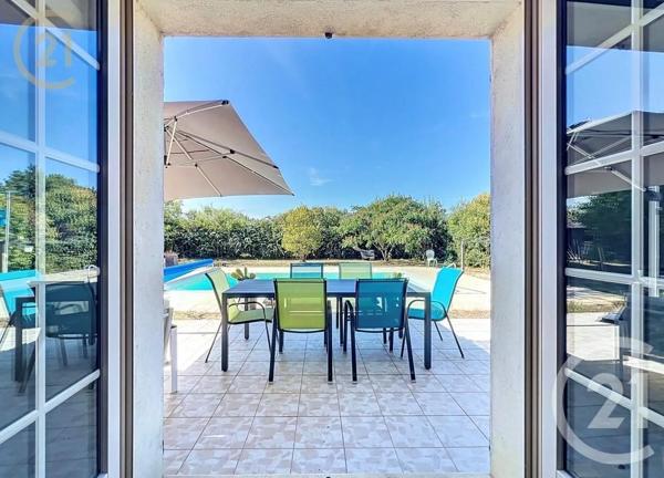 Maison à vendre  4 pièces - 150 m 2   MONTPON MENESTEROL  - 24
