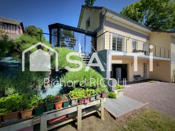 Villa récente 225m² à 12 minutes à pied de la plage