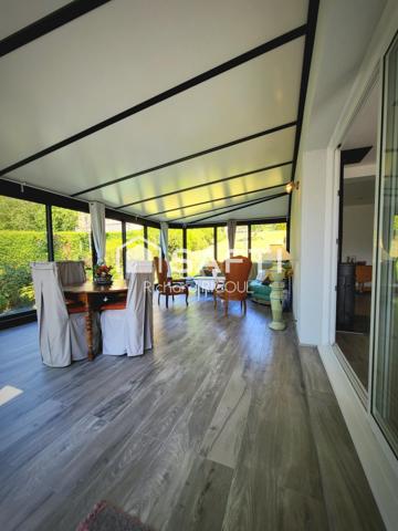 Villa récente 225m² à 12 minutes à pied de la plage