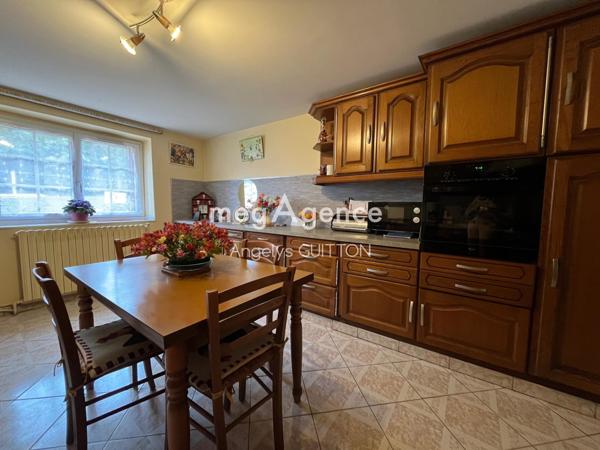 Maison à Beaumont-sur-Sarthe, 72170 - 5 pièces 96m²