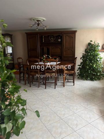 Maison à Beaumont-sur-Sarthe, 72170 - 5 pièces 96m²